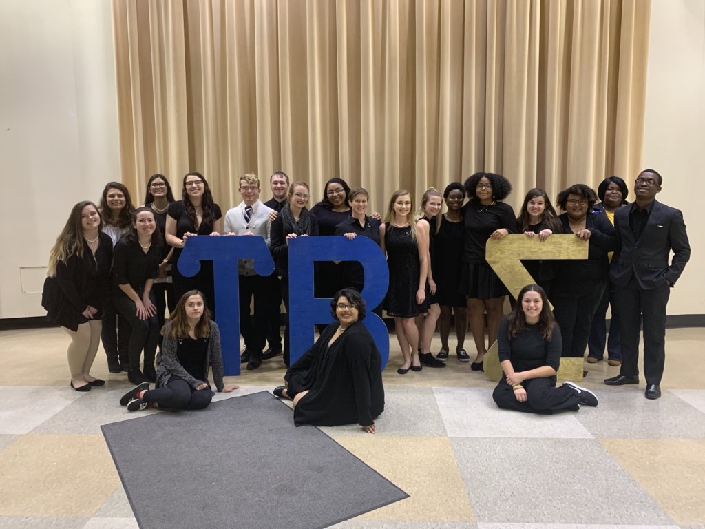 CONGRATS TO OUR XI LINE FOR CROSSING LAST NIGHT!!!! Welcome to the sisterhood 💙🎶