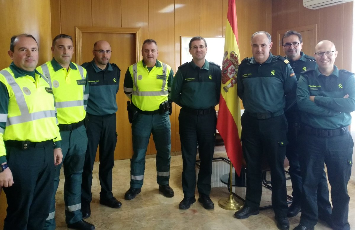 Reunión de <a href="/ASESGC/">ASESGC Guardia Civil</a> con el jefe de la Comandancia de Salamanca, defendiendo 🛡 a los Suboficiales de la <a href="/guardiacivil/">Guardia Civil</a> de las puñaladas 🗡🗡🗡 de otras asociaciones.
