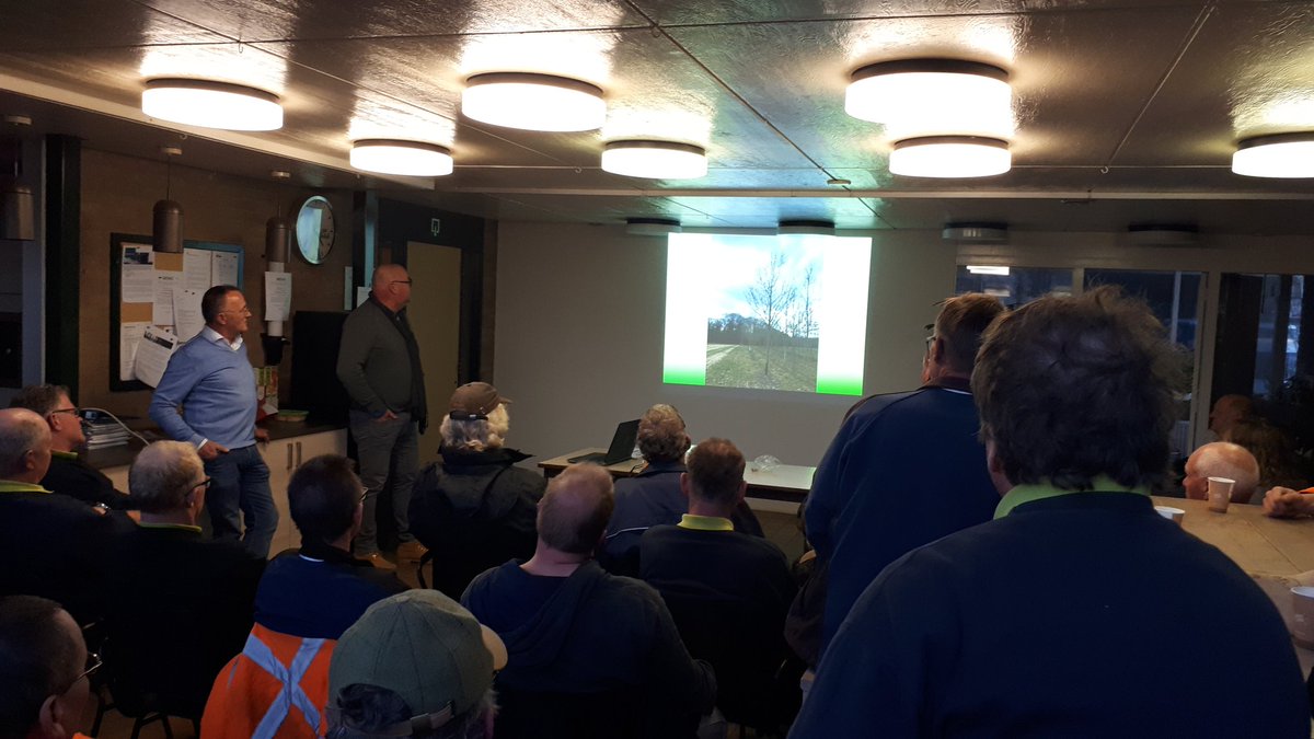 Kennisdeling met ketenpartner <a href="/UdenhoutTrees/">BoomkwekerijUdenhout</a>. Goed om plantseizoen zo te starten. Focus op #kwaliteit #bomen #groenkeur