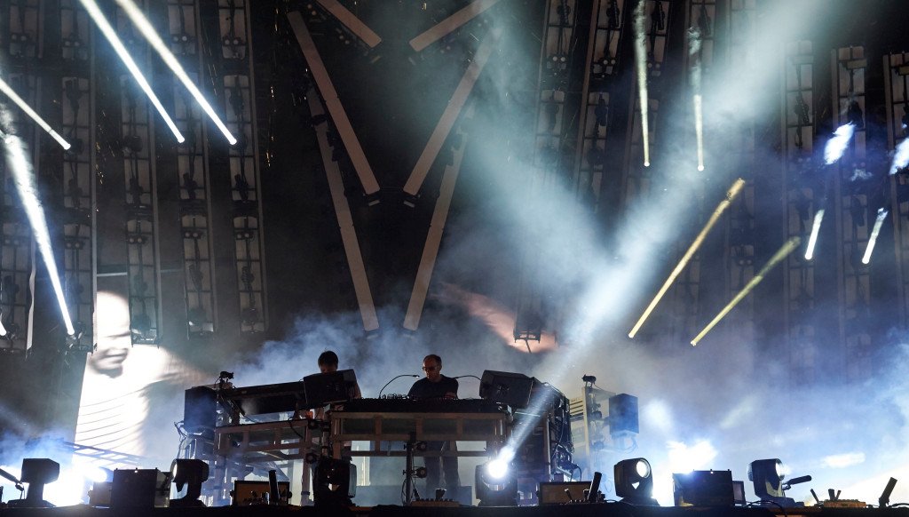 ladailynews's tweet photo. The Chemical Brothers will bring new music to Los Angeles with two shows in May https://t.co/bZJspTe09M https://t.co/7qoTPvREA1