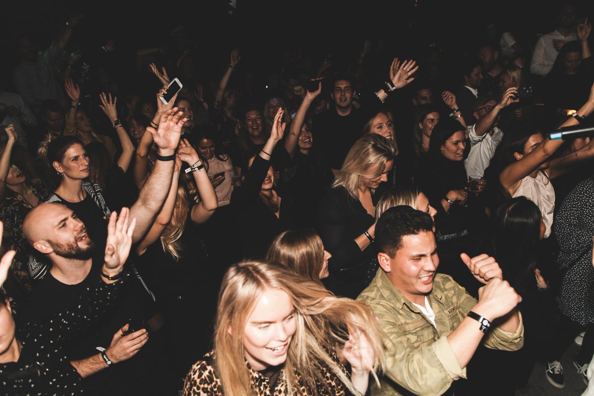 SpotifyAds's tweet photo. Thank you everyone who joined us at #SpotifyMCT Copenhagen for an unforgettable wrap up to our 2018 Music Connections Tour! Energy was at an all-time high thanks to performances by Medina, @SkinzOfficial &amp; Citybois. Sign up for our newsletter &amp; learn more! https://t.co/7lLvx5xUdI https://t.co/IzeoMxmTc9