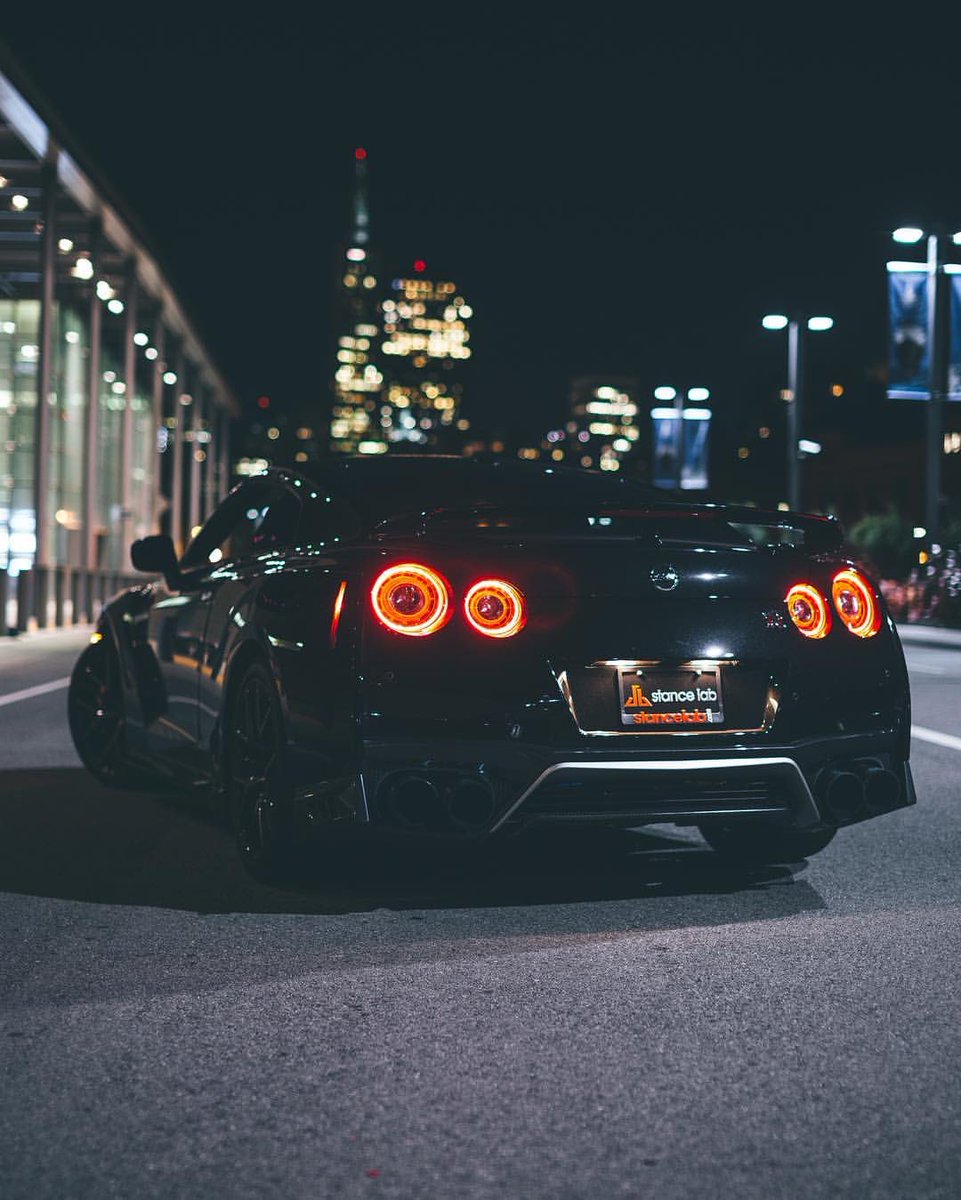 JustVehicles's tweet photo. I MUST own a GT-R one day 😩 https://t.co/EiWskIO8IF