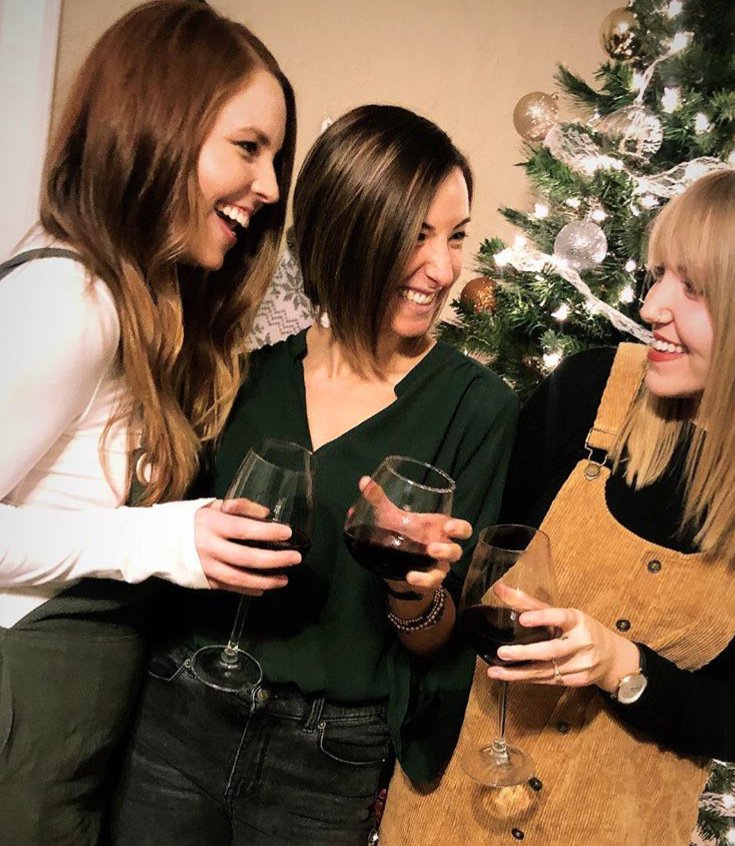 Did anyone start their Thanksgiving celebrations a little early this weekend? I did! 🙋‍♀️#Friendsgiving2018  Instagram: instagram.com/lizzyledger/