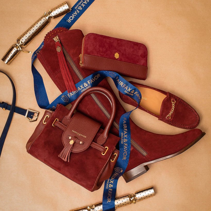 Hands up if you have the new Oxblood collection from Fairfax &amp; Favor on your Christmas list 🙌

Santa knows you've been good, right? 🎅🏻

Shop the collection today -> bit.ly/2S1anD0