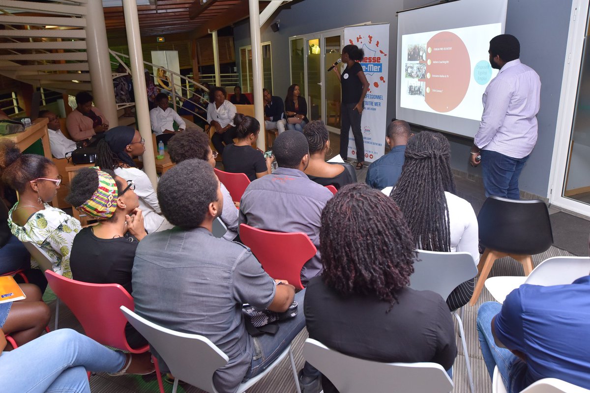 JeuneOutreMer's tweet photo. Un grand merci à tous nos partenaires et une mention spéciale à l'équipe @JOM_Guadeloupe pour l'organisation du #JOMConnect ! Album photo complet ici : https://t.co/rDT21CPO9b / infos : contact@jeunesseoutremer.org
#CoachingRH #RH #Insertion #Emploi #Networking #JomFamily https://t.co/vnhHMqVHBb