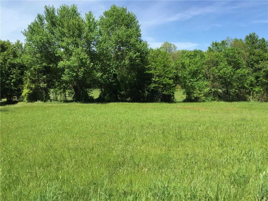 UrbanCottageAR's tweet photo. Brought a great buyer and closed on this gorgeous 3 acre property on the east side of Fayetteville; Also have this adorable 3/2 new build under contract. There are still plenty of properties that I can help you with. Give me a shout - gswanson@urbancottagear.com https://t.co/BwOIrfpZT9