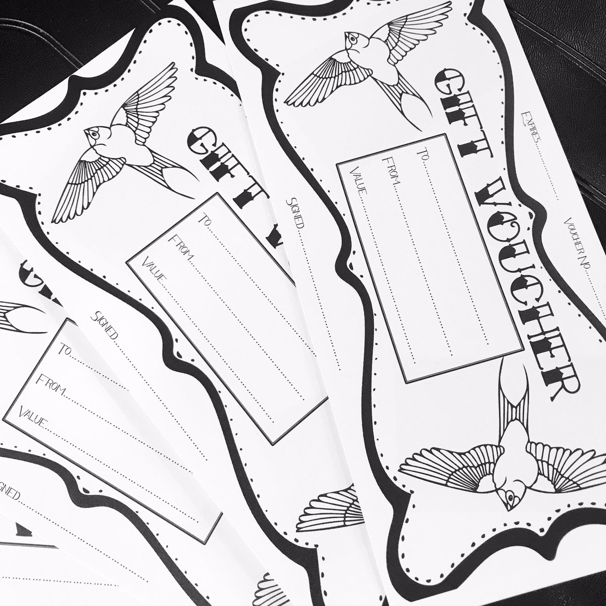 LoraMaze's tweet photo. This weekend I will be offering discounted tattoo gift vouchers! Treat your loved one to a permanent gift this year 📩 lora.maze.design@gmail.com for more details @PolarisTattoo ✨ @Dubhe_Hitchin ✨ #hitchin #Hertfordshire #hertshour #tattoo #giftcard https://t.co/JZZxxek0f5