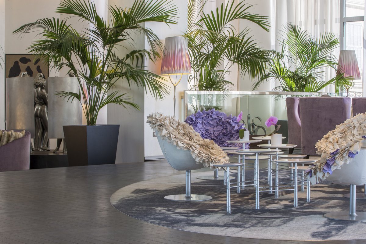 VisitCotedazur's tweet photo. #HappySpaWeek, c'est aussi au @Radissonblu1835 à #Cannes du 19 au 25 novembre ! 2 nuits pour 2 pers. avec un traitement VIP en chambre + 1 soin visage Découverte "Valmont" + 1 enveloppement Corps aux @Thermesmarins06 à partir de 600€ ! ➡ https://t.co/9UFpUqaSbz #CotedAzurFrance https://t.co/DA984mz64h