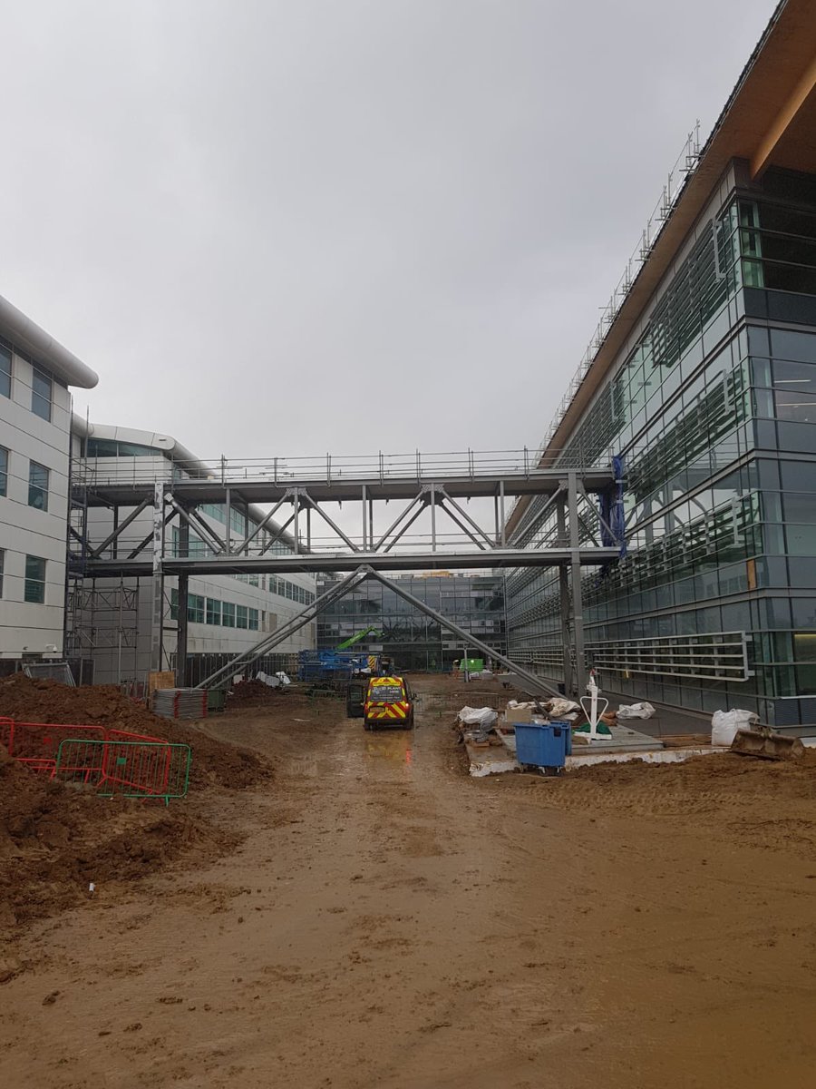 ctrsiteservices's tweet photo. The next phase of our curtain wall installation about to begin on our Warwick project for Prater Ltd #curtainwall #facadeinstallation #Kawneer #CTRSITESERVICES https://t.co/mdrjY7i80k