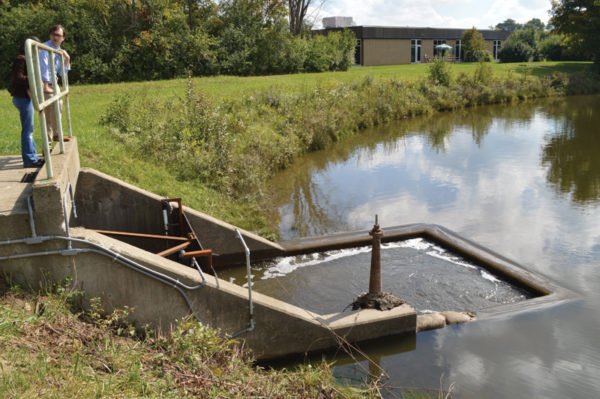 In our latest feature, Amy Elledge, Communications Manager at the Great Lakes Protection Fund discusses innovative uses of digitally enabled technology to manage #stormwater entering the #GreatLakes. watercanada.net/feature/cyberi…