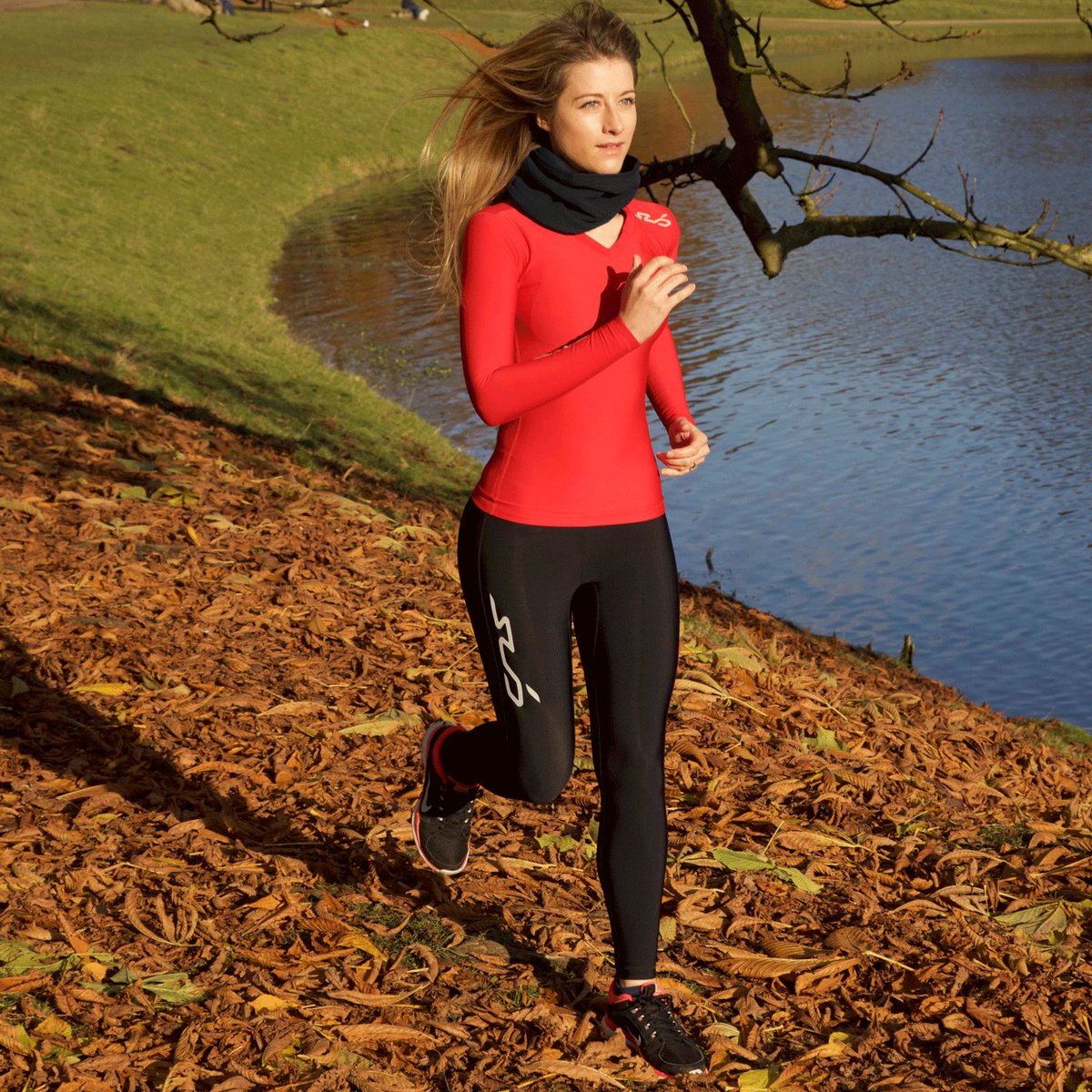 SubSports's tweet image. With a cold snap on the way, pick up your cosy thermal base layers in the Black Friday Sale now online! Get yours here bit.ly/2TqL8M4 #baselayers #thermals #running #coldsnap #ukrunchat
