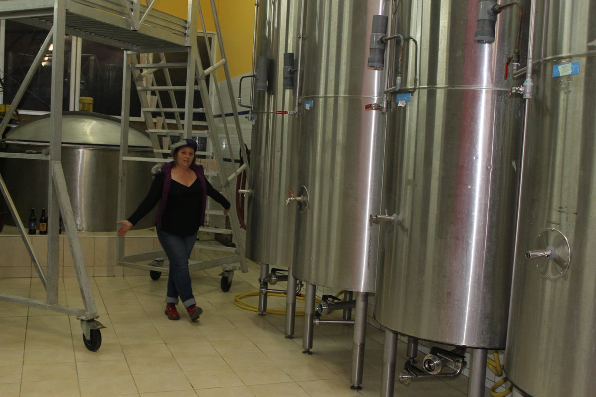Mordumagazine's tweet photo. Histoire de parler un peu, beaucoup, à la folie des femmes qui oeuvrent dans la bière https://t.co/Vglzn0frvp #bierissima #brasseuse #MaineetLoire #bières #lafilledelorge https://t.co/TwyLW4OUQq