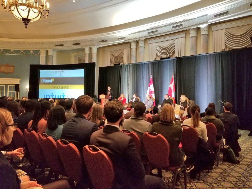 phil_trinh's tweet image. Looking forward to @thePANELonline's discussion on data and democracy. Great panelists and a sold out event! #DATApanel