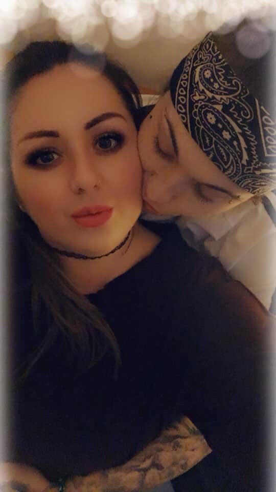 KianaSenter's tweet photo. Had such a perfect night away in a lodge with my Queen, well needed alone time!😍❤️ https://t.co/F0PjEJrTjm