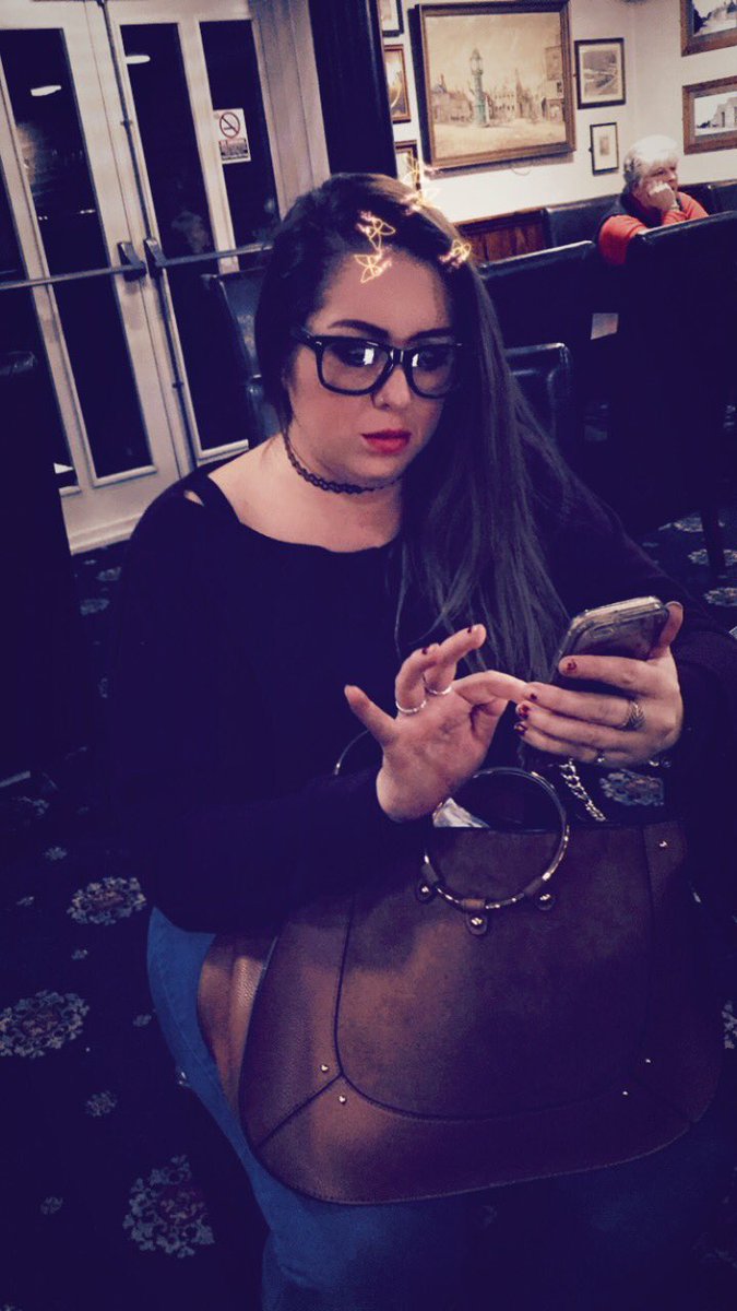KianaSenter's tweet photo. Had such a perfect night away in a lodge with my Queen, well needed alone time!😍❤️ https://t.co/F0PjEJrTjm