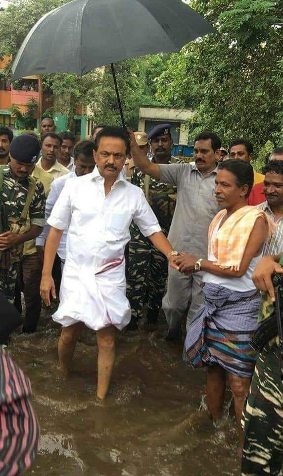 Udhayavanan_Nr's tweet photo. #தமிழகமக்களின் #இரட்சகரே...
#மக்களின்மக்களோடு #பயனிப்பவரே..
#DMKITWING #KSMM #UV @mkstalin @arivalayam @ptrmadurai @GingeeMla @KsmMokthiyar @DMKITwing @DMK_ITWING @DMK4TN https://t.co/XH8DFD1QRB