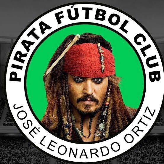 Estoy muy triste!!!!! El Pirata cambió su escudo, ya no está más Jack Sparrow 😢😢😢😢😢 
Nada será igual en mi vida!!!!!!