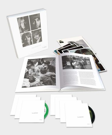 Beatles Holiday Bonanza! Gift Alert - THE BEATLES WHITE ALBUM 50TH Anniversary Superdeluxe box set - 6 CDs / 1 Blu-ray themortonreport.com/entertainment/… <a href="/UME/">UMe Tester</a>
