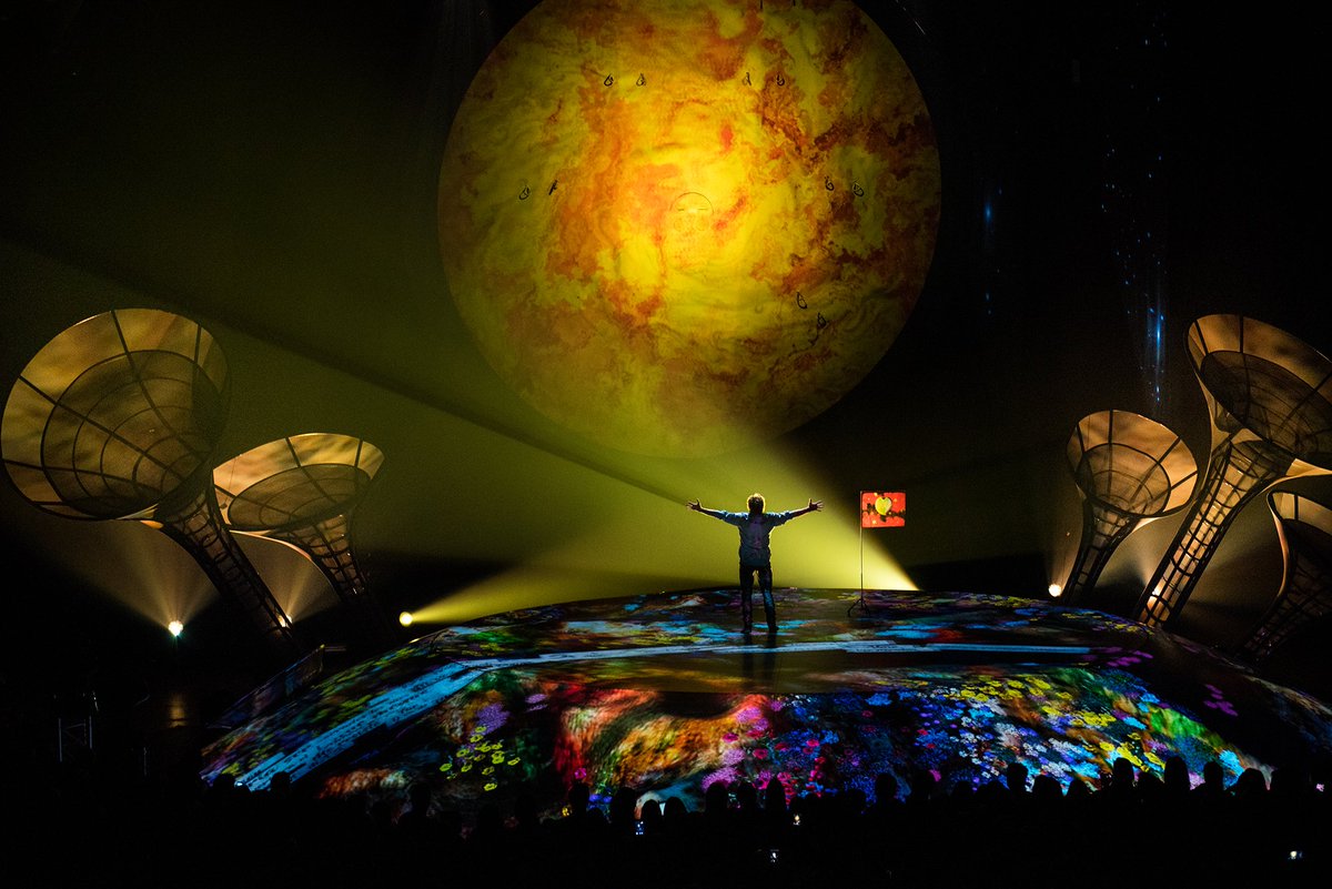 Cae el Sol / Planta
#SodaCirque #Sep7imoDia #CirqueduSoleil #SodaStereo
Ph. Sepia Foto Agencia