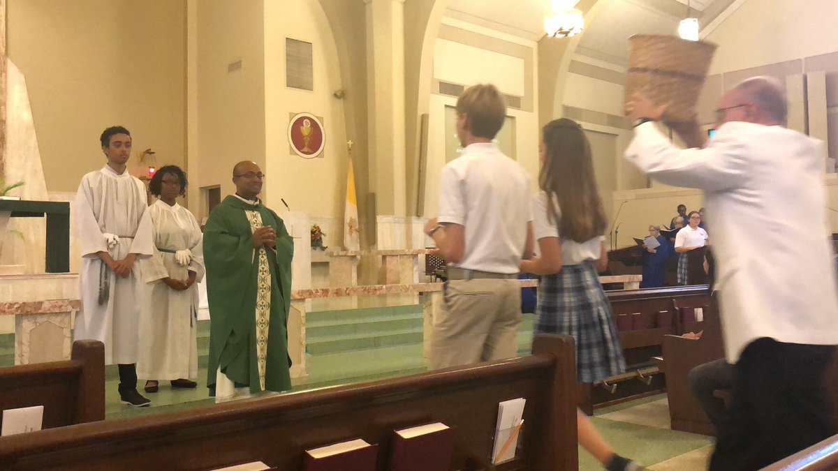 stjosepheagles's tweet photo. Our middle school students did a great job serving as lectors, cantors, and gift bearers at 10am mass this weekend.  We are grateful for the support and partnership with our church and parishioners. https://t.co/0NkYo6bmDB