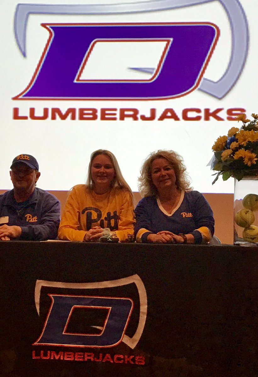 DepositCSDSupt's tweet photo. Makenzie Stiles...fierce competitor, hard worker, 4 time New York State Player of the Year...DCS is so proud. Good luck at the University of Pittsburgh! #Lumberjackpride #ladyjacks https://t.co/JDHh1dXr0l