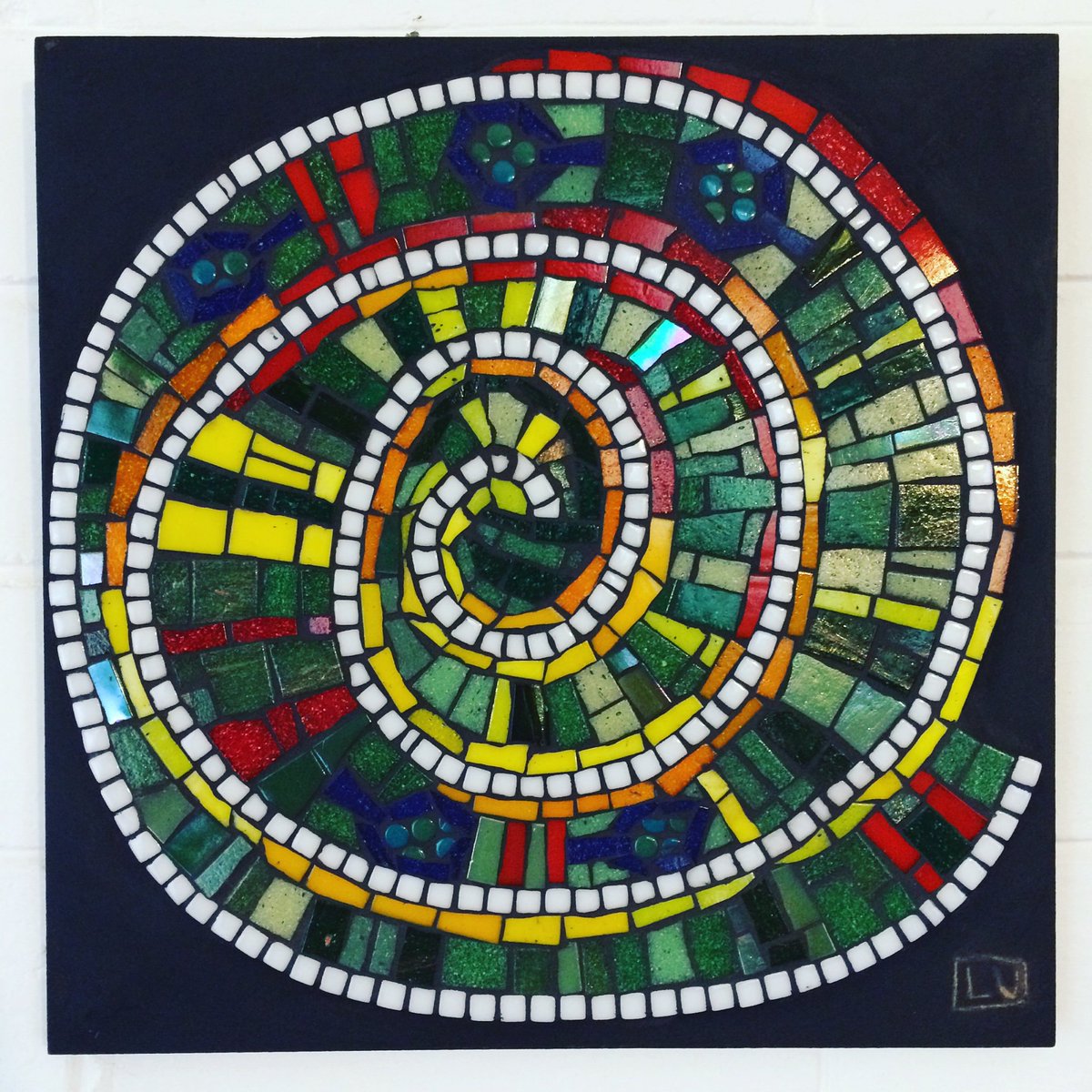 BAMMNorth's tweet photo. Hi, I'm Lorraine. I'm your new Admin. on Instagram and here, looking forward to promoting the marvellous exploits of BAMM North members. Pics to share of recent work, events etc? Send them via FB messenger.  @lorraineudellmosaics #bammnorth #mosaic #inspiredbyhundertwasser https://t.co/NAeOqWvlYU