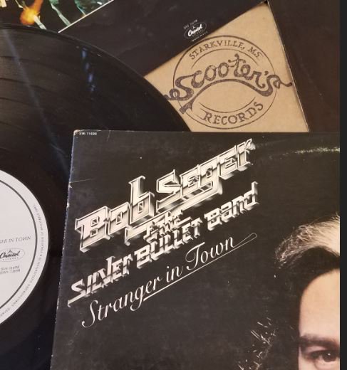 999thefoxrocks's tweet photo. Sunday at 2p @999thefoxrocks presents #strangerintown @bobseger #vinyl sponsored by @scootersrecords #bobseger #bobsegerandthesilverbulletband #psychedelicrock #scootersrecords #999foxrocks #vinylcollection #vinylfetish #lplovers ​#vinylgram https://t.co/sfw5rmvg15