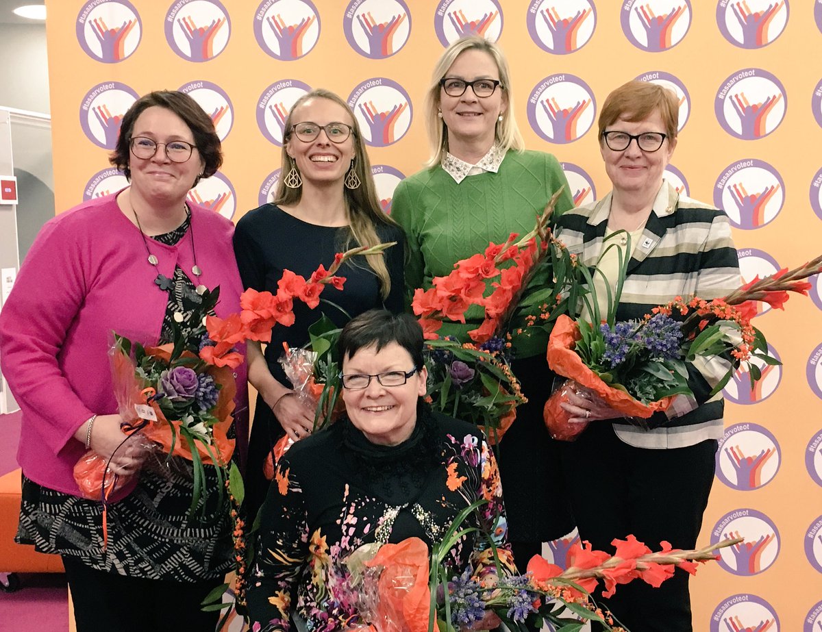 TerhiHeinila's tweet photo. Huippua! 💪💪Naisjärjestöjen Keskusliiton hallituksessa 2018-2021 pjna jatkaa @EvaBiaudet. Hallitukseen valittiin uudet upeat jäsenet: @eliseannica Moore, @marjapihnala Tuula Pohjola, Larissa Arminen
@MiB_ry @rusettiry @soroptimist @kokoomusnaiset #naisjärjestöt @AaltoUniversity https://t.co/ZytvBk3jXg