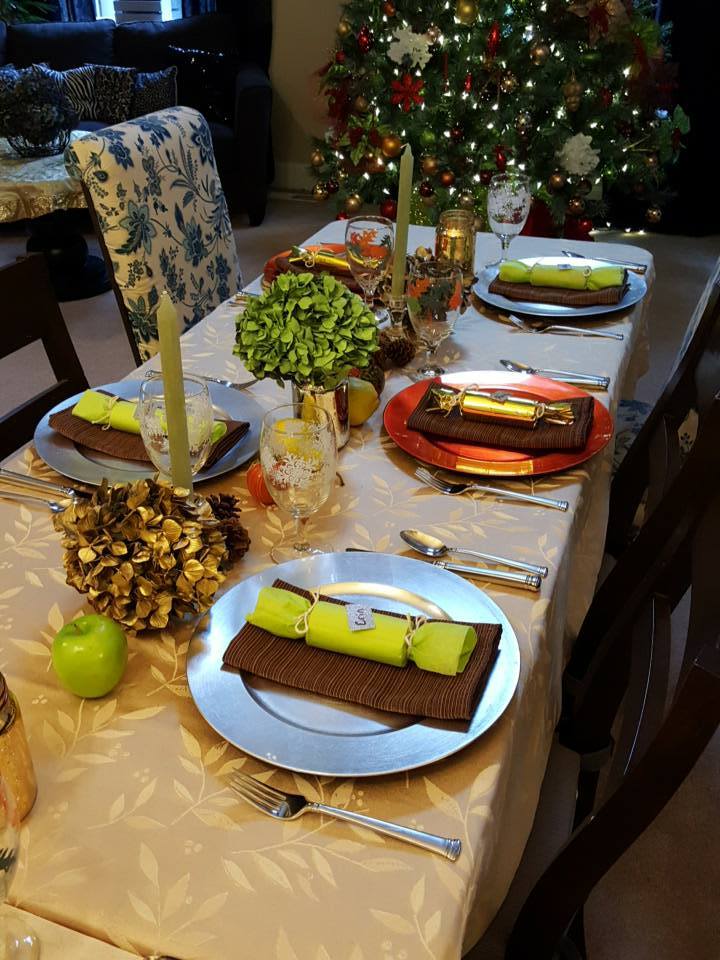TodaysEveryMom's tweet photo. DIY Holiday Crackers from Toliet Paper Tubes! https://t.co/Gq9J1J2OaR https://t.co/lWrkSLcwgF