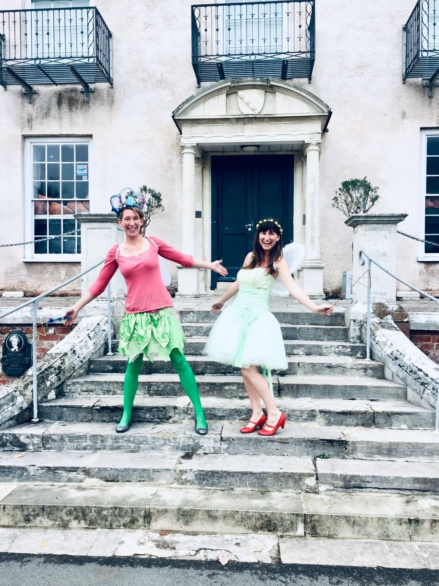 FestiveTorbay's tweet image. The Christmas by the Sea fairies have been busy lighting up Torquay Carnival and magicking up banners at venues across the bay... we’re ready to put the Sea into Christmas 🙌🏻 🧚🏻‍♀️🧚🏻‍♂️🌊❄️