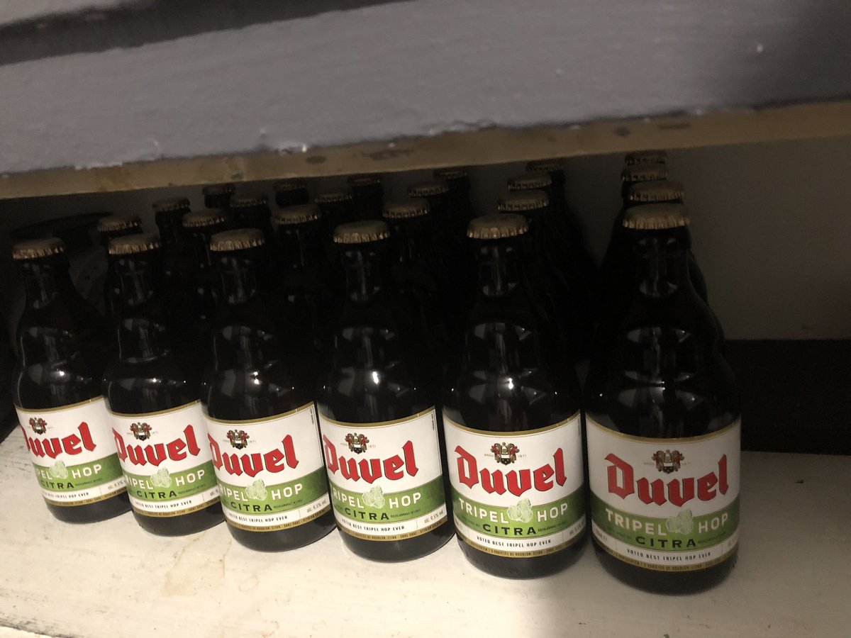 fou_tixx's tweet photo. Hey ! #Duvel #TripleHop #Beer #BeerMoment https://t.co/UoJasxunuL