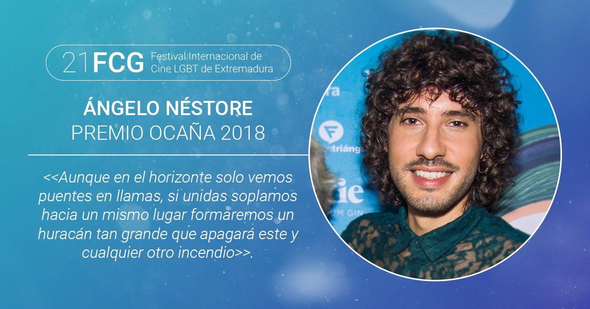 FestCineQueer's tweet photo. #21FCG #GaladeClausura | Citas inolvidables que ya forman parte de la historia del festival. Gracias @angelonestore por regalarnos tus versos y tu sensibilidad, y por ayudarnos a soplar en este, nuestro pequeño huracán, FanCineGay. https://t.co/k7TIQH4Qp6