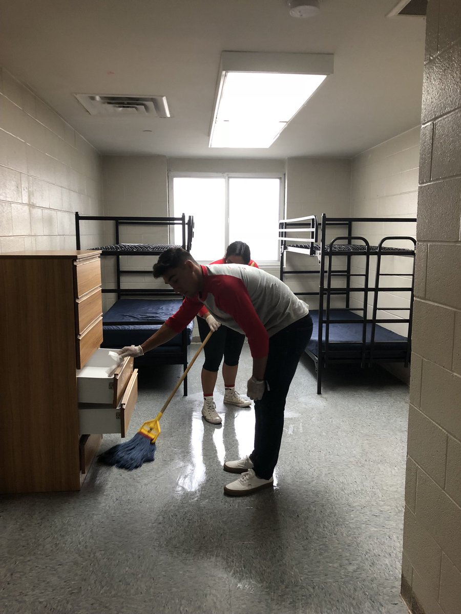 TaftNHS's tweet photo. Helped distribute lunches and helped with other tasks such as cleaning, organizing, and socializing with the residents at @salarmysatx
 #TaftNHS #ThisIsNorthside #NHSRepresent https://t.co/kb23Us9RyP