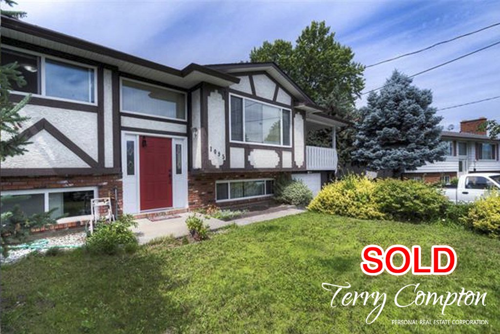 TerryC_Realty's tweet photo. SOLD!! Congrats to the new owners of 1095 Tamarack Dr. Kelowna, BC!

If you are thinking of selling, please give me a call at 250-801-6678 for a free market evaluation and to learn how you can get top dollar for your home!

#Okanagan #Kelowna #RealEstate #Sold https://t.co/chuZDvuOfu