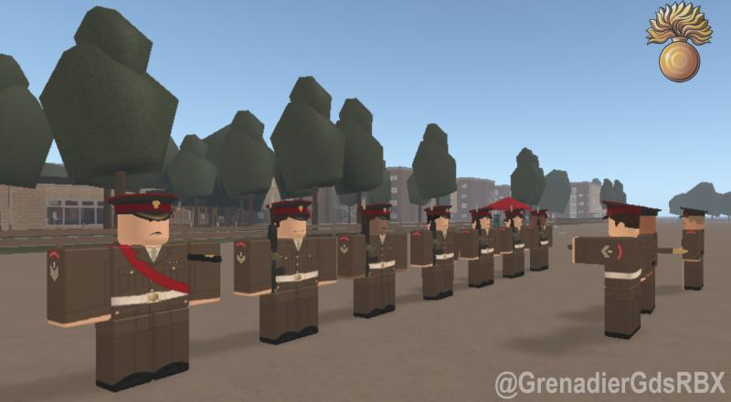 GrenadierGdsRBX's tweet photo. Personnel from Nijmegen Company practising drill this afternoon at Exeter Barracks in preparation for the winter public duties season. 

~ Photo Credit to @AlexAshfordRBLX https://t.co/Sw1BKA3PQm