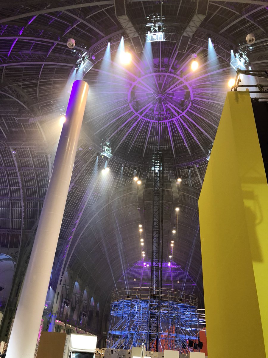 C’est beau une usine la nuit (suite) :