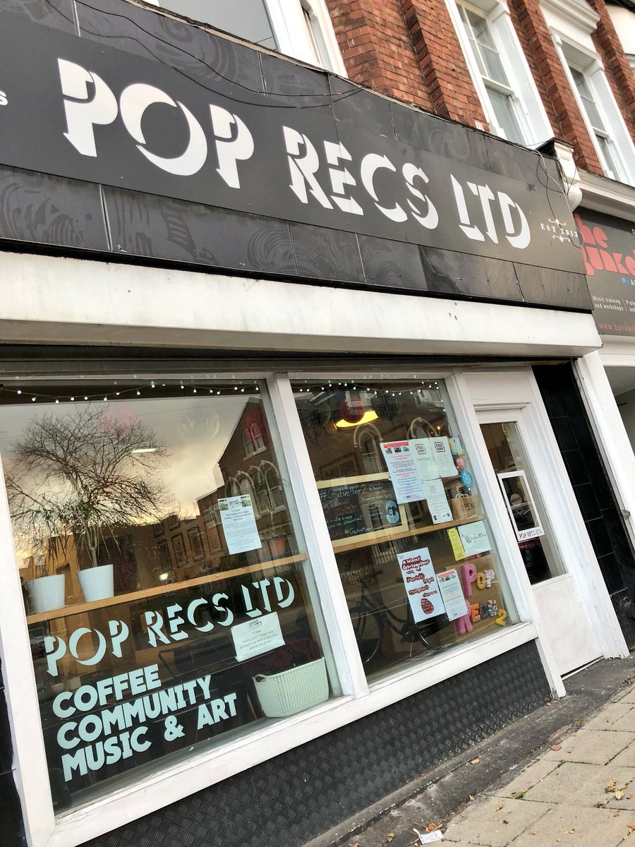 Solo_Arts's tweet photo. The #CreativeMixer is back! Bringing together #artists & #creatives from across #Sunderland. Pop Recs, 5th December, 6pm-9pm. With guest speakers: @Nora_Petridi, @SunderlandINDIE, @reettinker & @Sister_Shack. Plus, weโre revealing plans for the year ahead! https://t.co/NgHUcUUvvM
