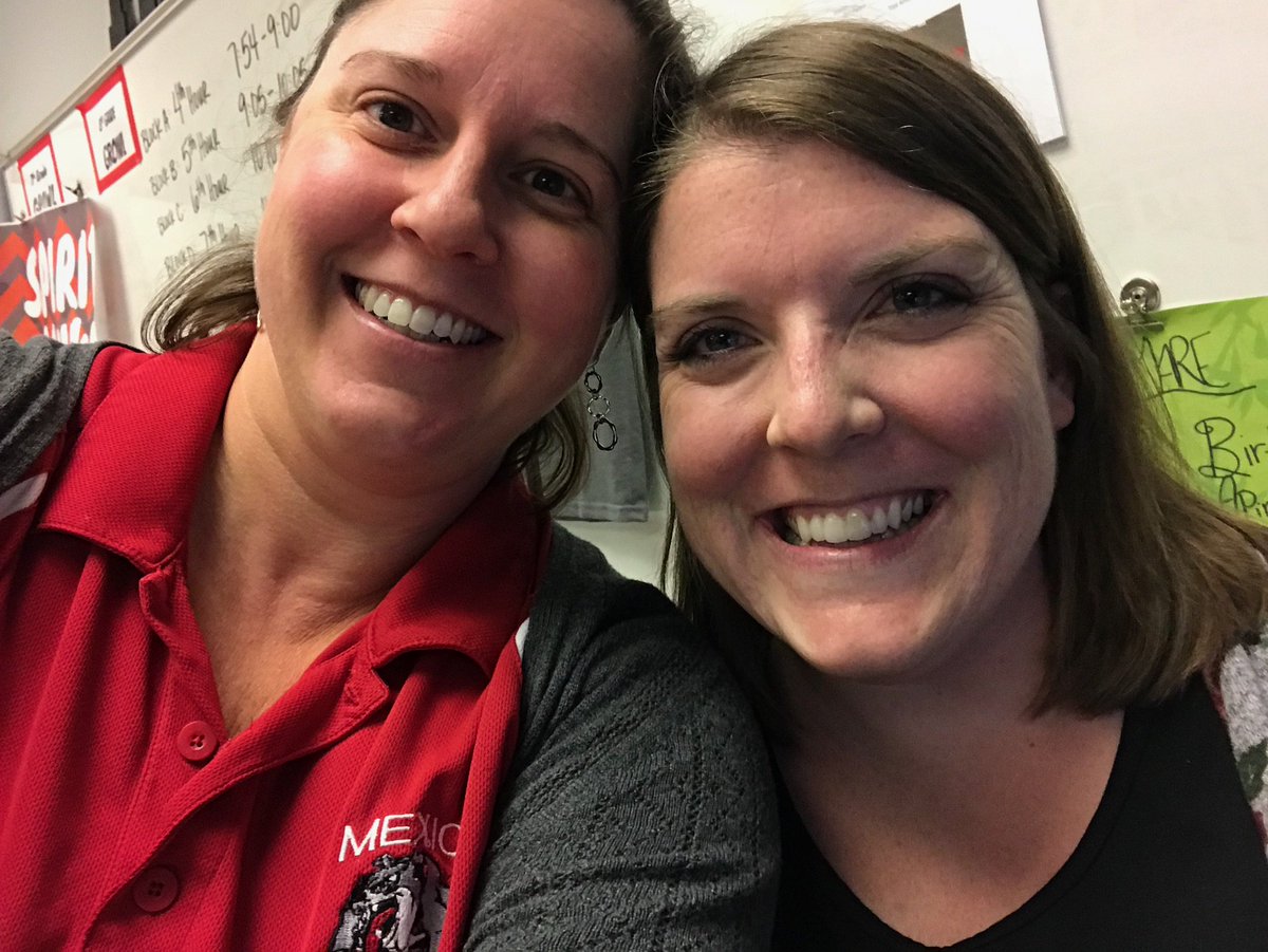 Stephanie Robinett tweet media