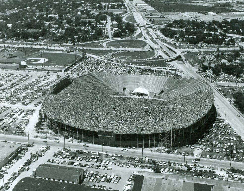 CityofJax's tweet image. Take a look at the crowd at The Rolling Stones concert in Jacksonville in 1975. #ilovejax