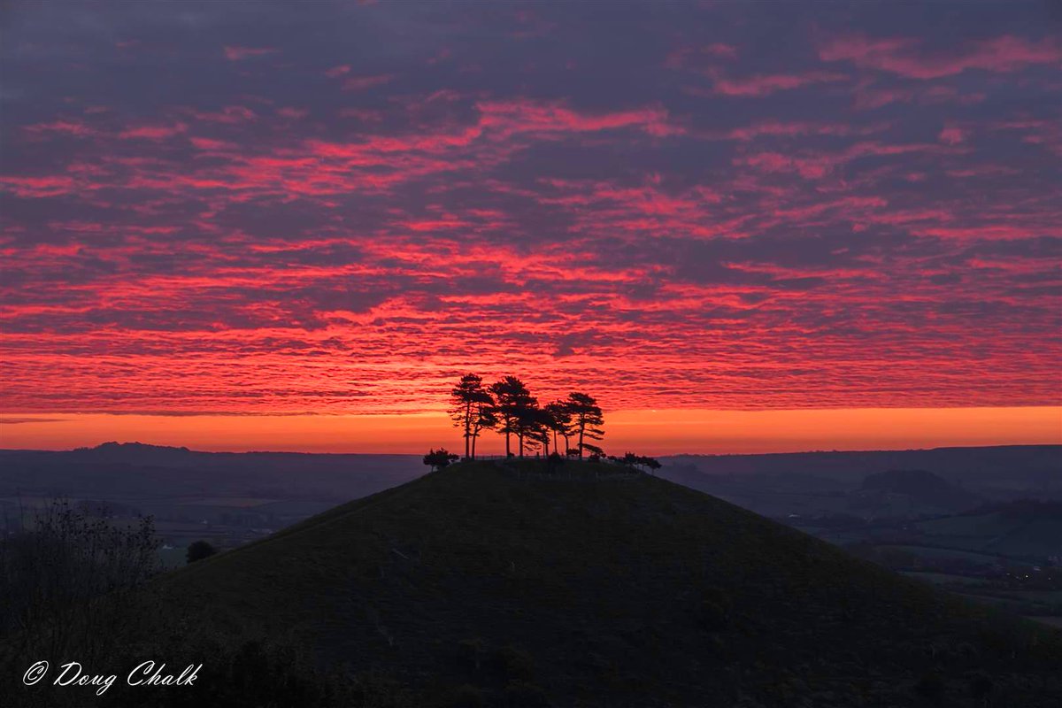 colmershill's tweet photo. The many changing faces of Colmers Hill (our namesake) captured by photographer @doug_chalk in 2019 calendar. Each photo is taken in the month it depicts. Delighted to be selling them at our boutique @Dorset_Hour @DorsetTourism @BridportTourism @VisitWestDorset @VisitDorsetBiz https://t.co/nI7C5elbft