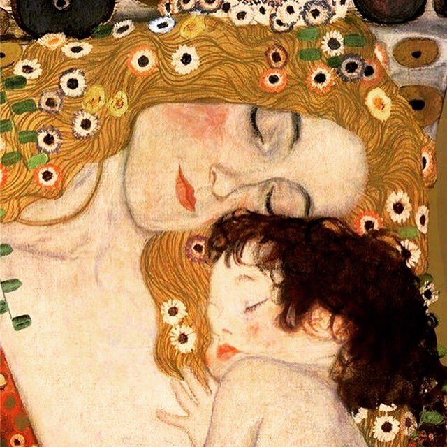 Madre es un verbo. Es algo que haces, no algo que eres... 

"Las tres edades de la mujer" #detalle "Die drei Lebensalter" #klimt #mama #mujer #amorinfinito #art #madre ♥️👩‍👦😴