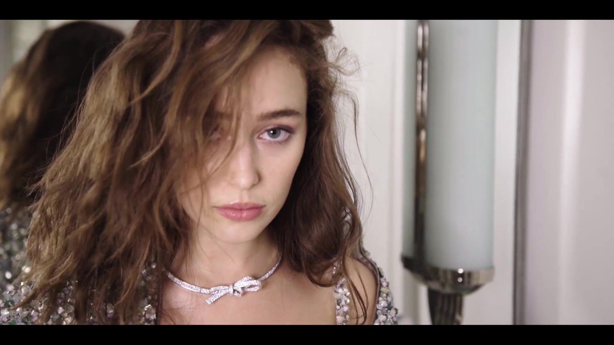 AJDCTV's tweet photo. Alycia Debnam-Carey Models CHANEL Fall 2018 Couture: 
https://t.co/NgqNyFv3su https://t.co/fNLbVWAGIE
