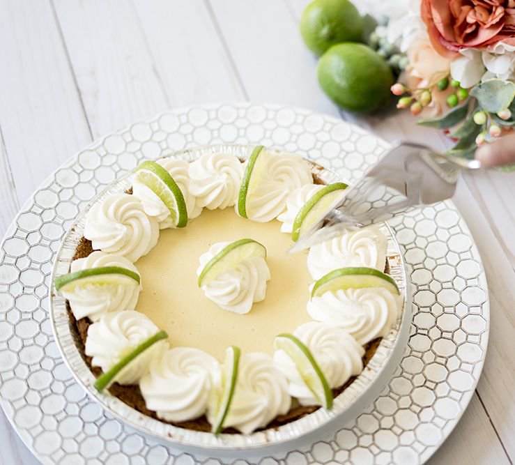 thepiebarla's tweet photo. Monday Motivation: The #key to life is #keylime pie. #ThePieBar #YouWantAPieceOfMe https://t.co/NGl6sshZ2l