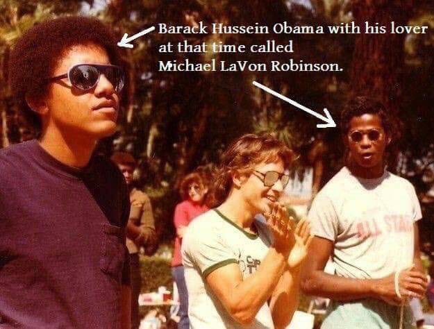 southern_dr's tweet photo. @ValerieJarrett @MichelleObama @BarackObama She left out her #Transition ๐ค #FTOTUS https://t.co/EQ5AXDr4Ao