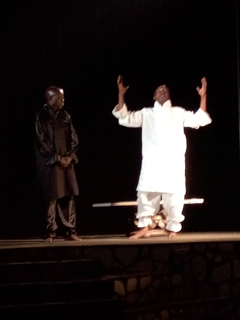 Fithebbenin's tweet photo. La tragédie du Roi Césaire à Porto-Novo
#Culture #Wasexo #Afrique #DigitalBenin #Benin, #FITHEB2018 #team229, #fitheb, 
La tragédie du roi Césaire en ce moment à l'espace ouadada de Porto Novo
Un spectacle de réveil de conscience.
@AledjiOusmane @ACTU_BENIN_INFO @ab_benin https://t.co/uD7tctZ5wO