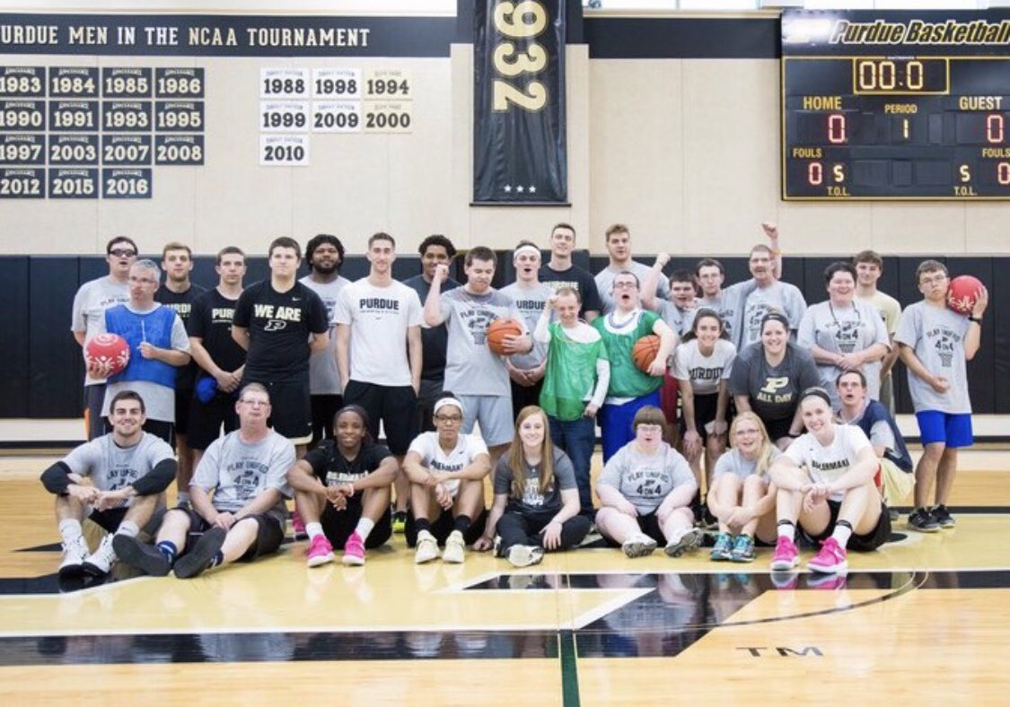 david_blough10's tweet image. Wow. What a blessing! Thank you to the @WuerffelTrophy for the incredible honor. Thankful and humbled.