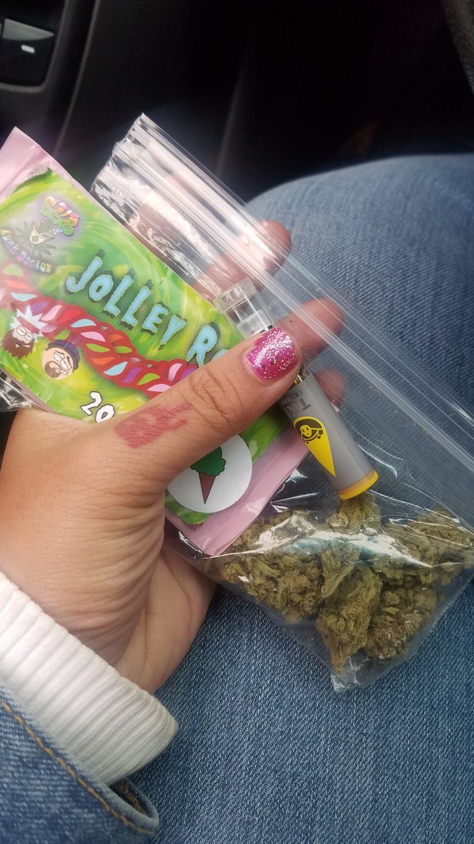 AvyPoison's tweet photo. $100 #send #weedchicks #findom #paypig #femdom $poisonavy https://t.co/8Z0ZaAQQzW
