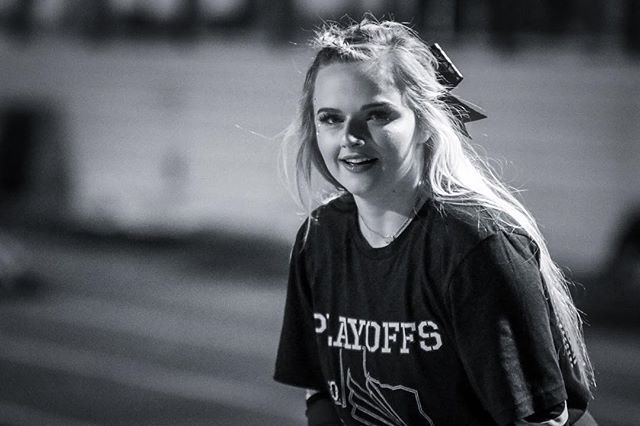 geekknot's tweet photo. With grace, dignity & a smile; cheer, cheer, cheer!
#portraitsfromthesidelines #blackandwhite #cheerleading #cheer #lindaleisd #easttexas #lindaletx #lindaletexas https://t.co/XaCn7OARDz https://t.co/SOpvfrW9rY