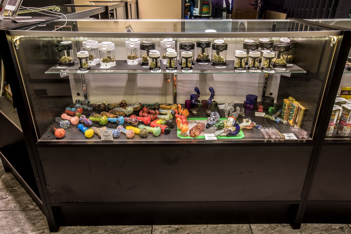 Dispensary Display tweet media