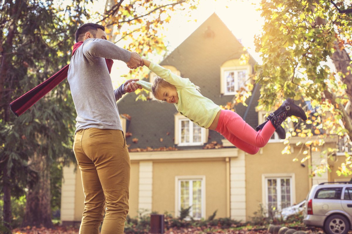 ChiusanoHomes's tweet photo. Our spacious #backyards make enjoying time with #family even greater! What is your #favorite way to spend time in your #backyard? https://t.co/w0ZUNh2RgK